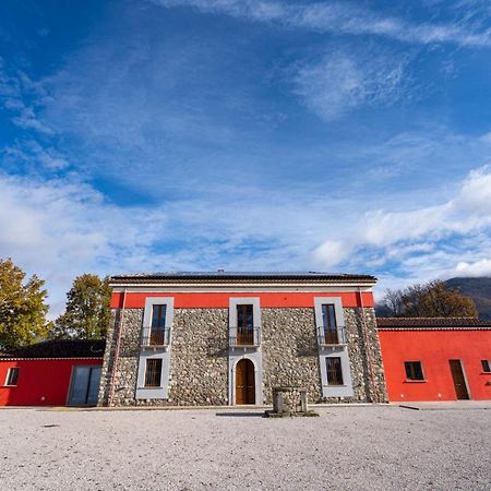 Agriturismo Dipinto Dal Sole Padula Luaran gambar