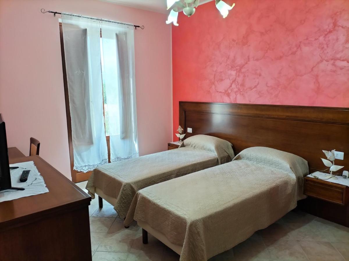 Agriturismo Dipinto Dal Sole Padula Luaran gambar