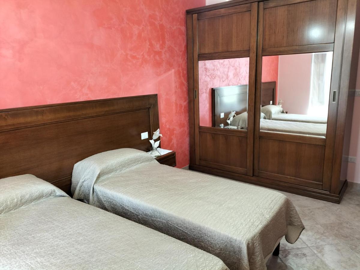 Agriturismo Dipinto Dal Sole Padula Luaran gambar