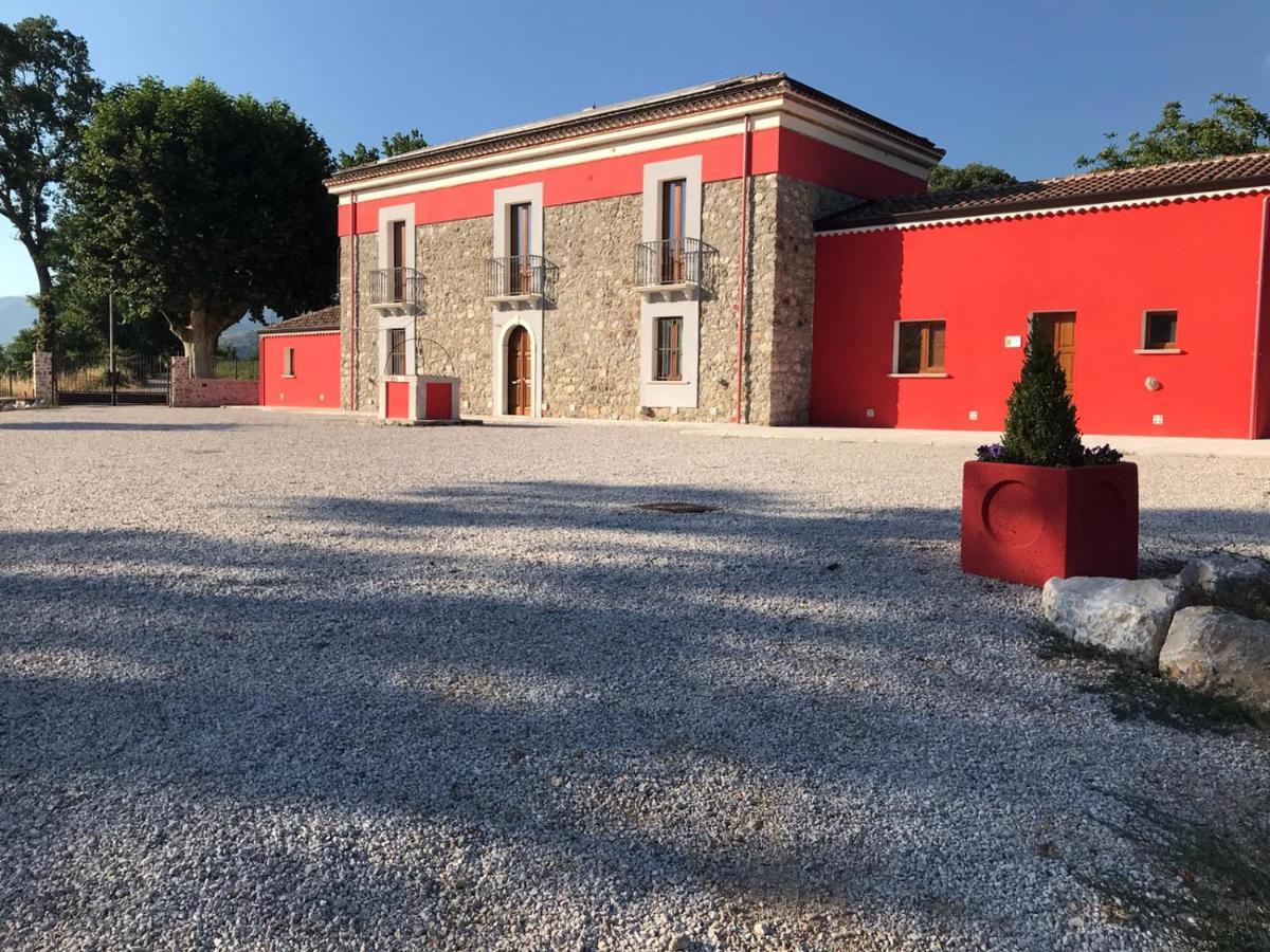 Agriturismo Dipinto Dal Sole Padula Luaran gambar